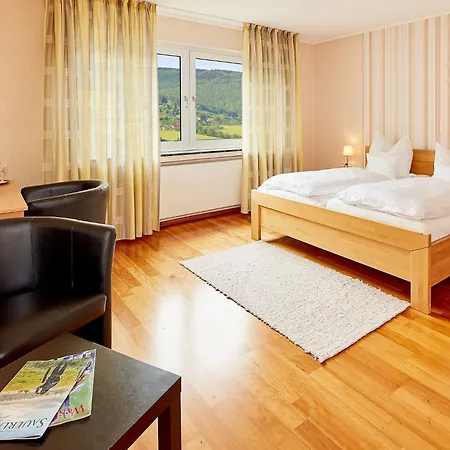 Puettmanns Dorfhotel *